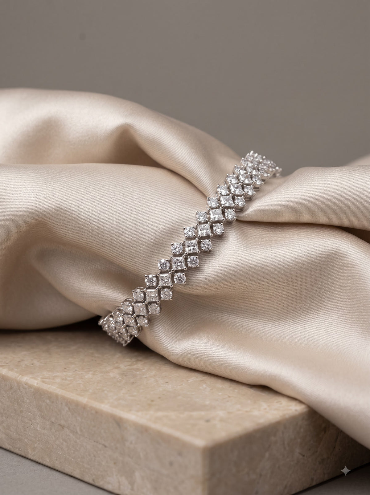 Luminous Geometric Stellar Bracelet