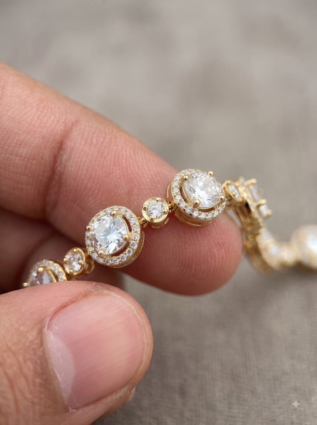 Luminous Geometric Gold Bracelet