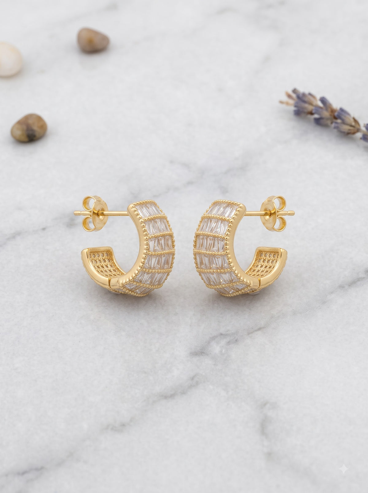 The Aura Baguette Hoop