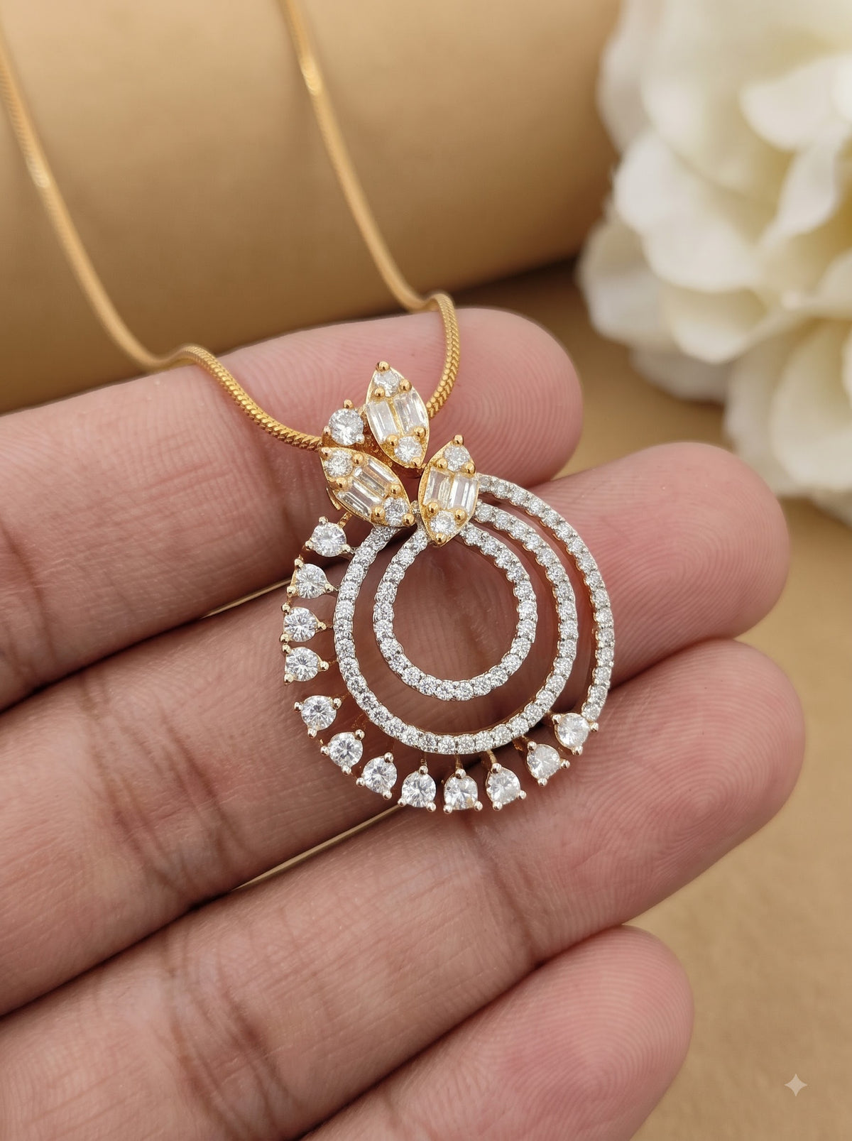 Aura Circular Stone Gold Pendant