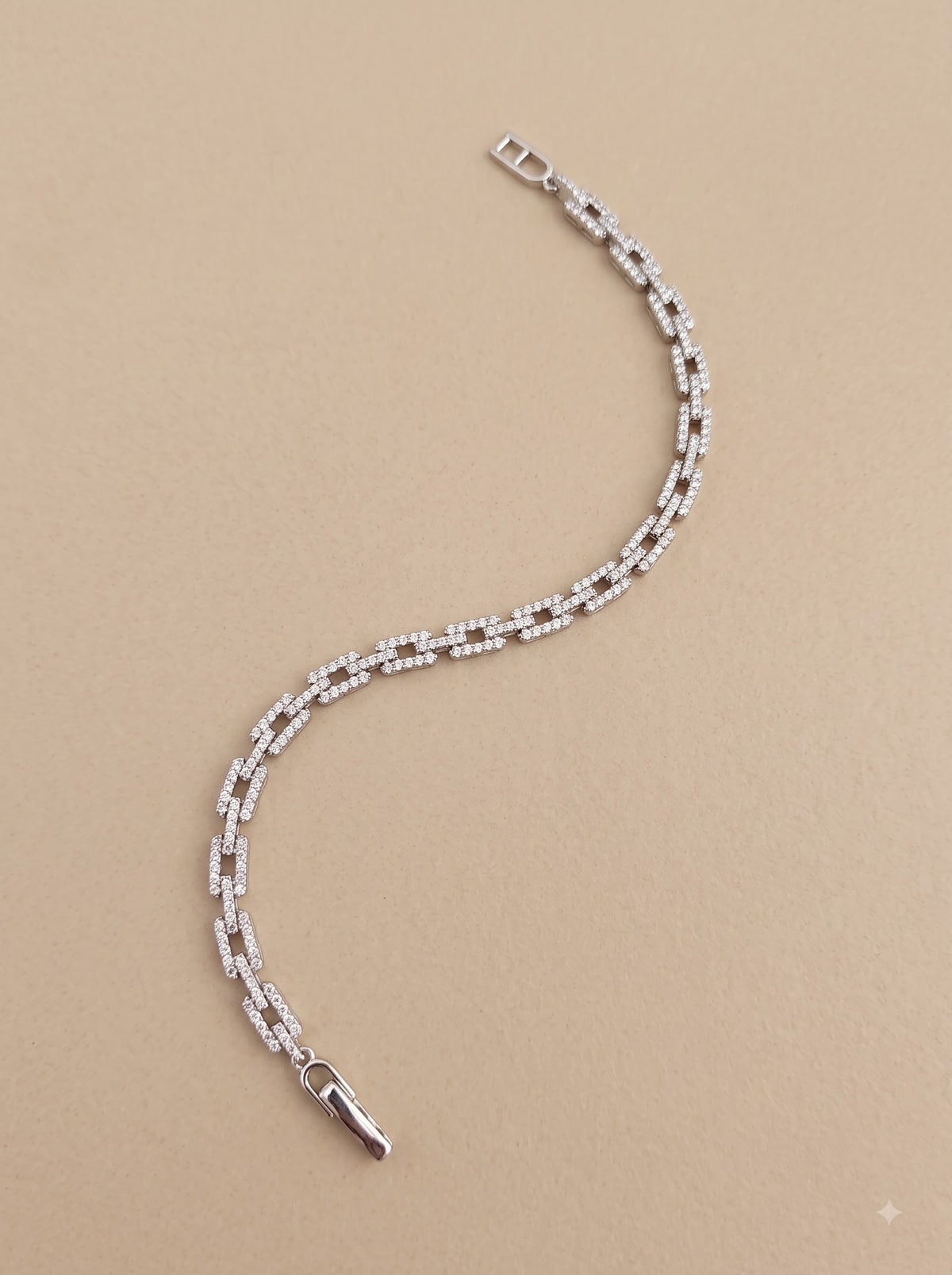 Sparkling Stellar Link Bracelet