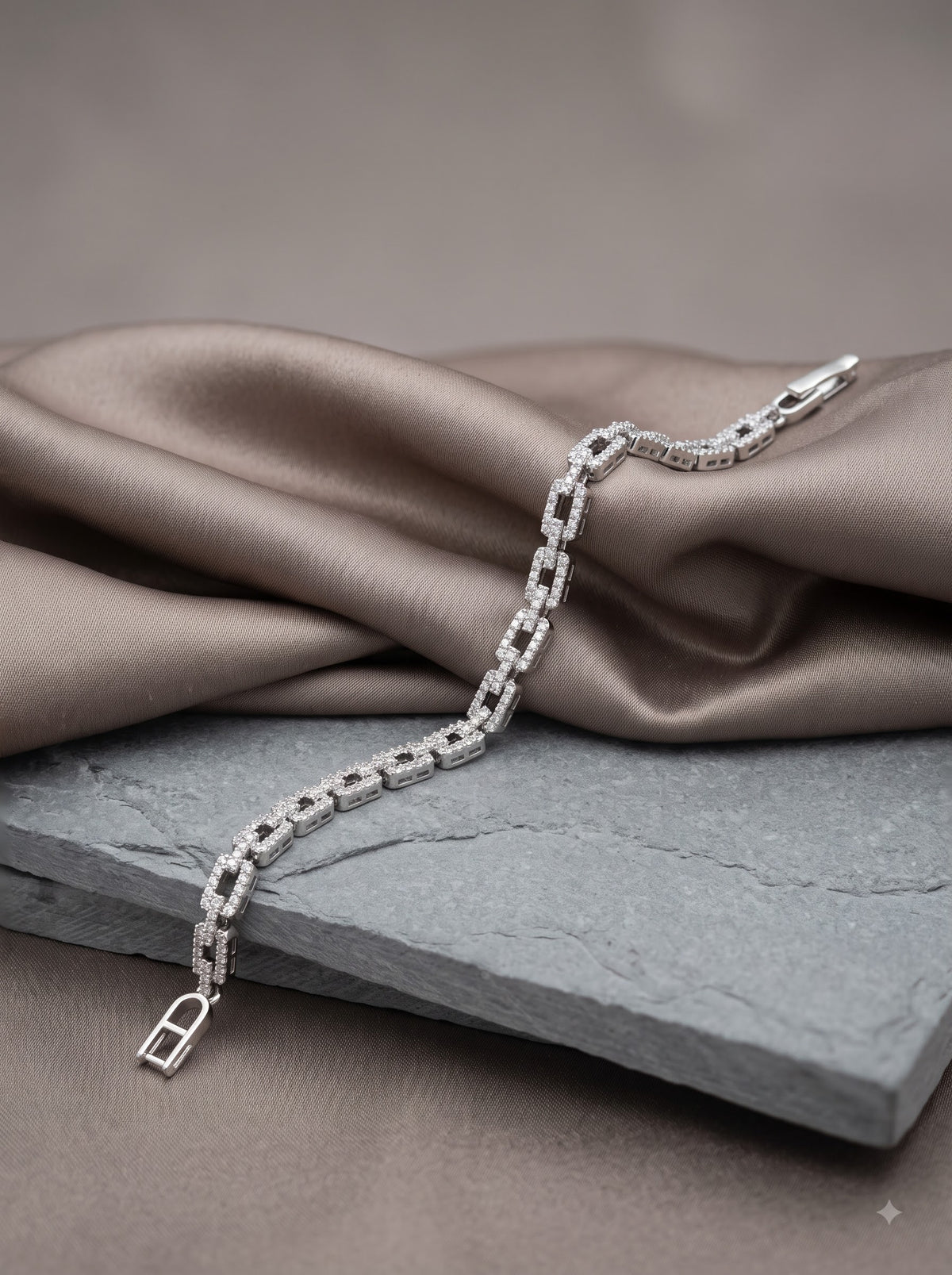 Sparkling Stellar Link Bracelet
